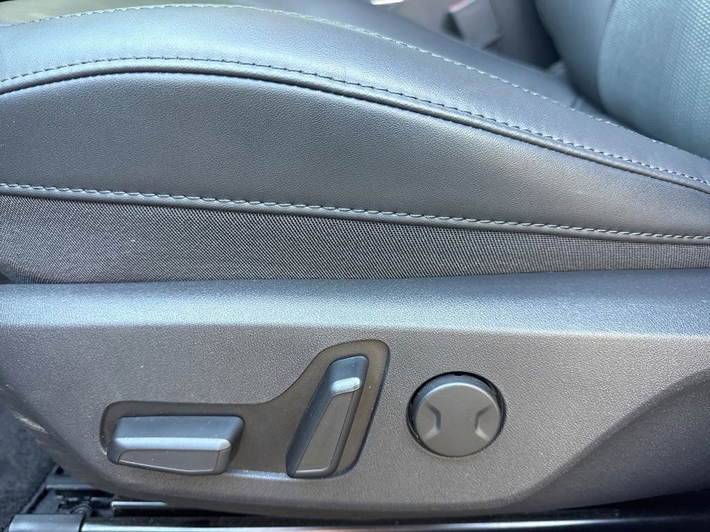 Used 2024 Kia Niro Wind FWD image 10