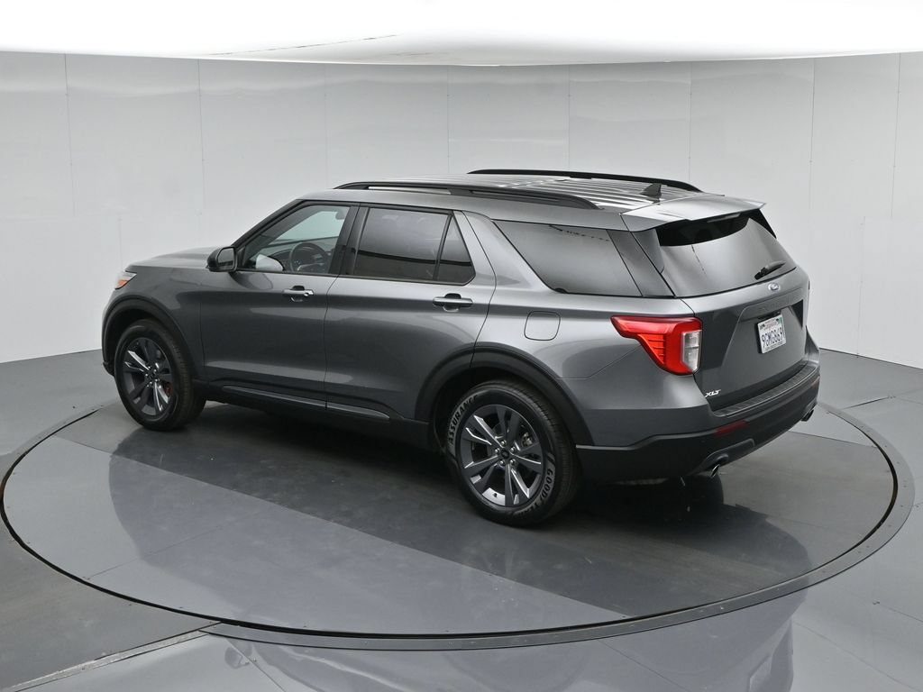 Certified 2023 Ford Explorer XLT w/ Equipment Group 202A RWD image 48