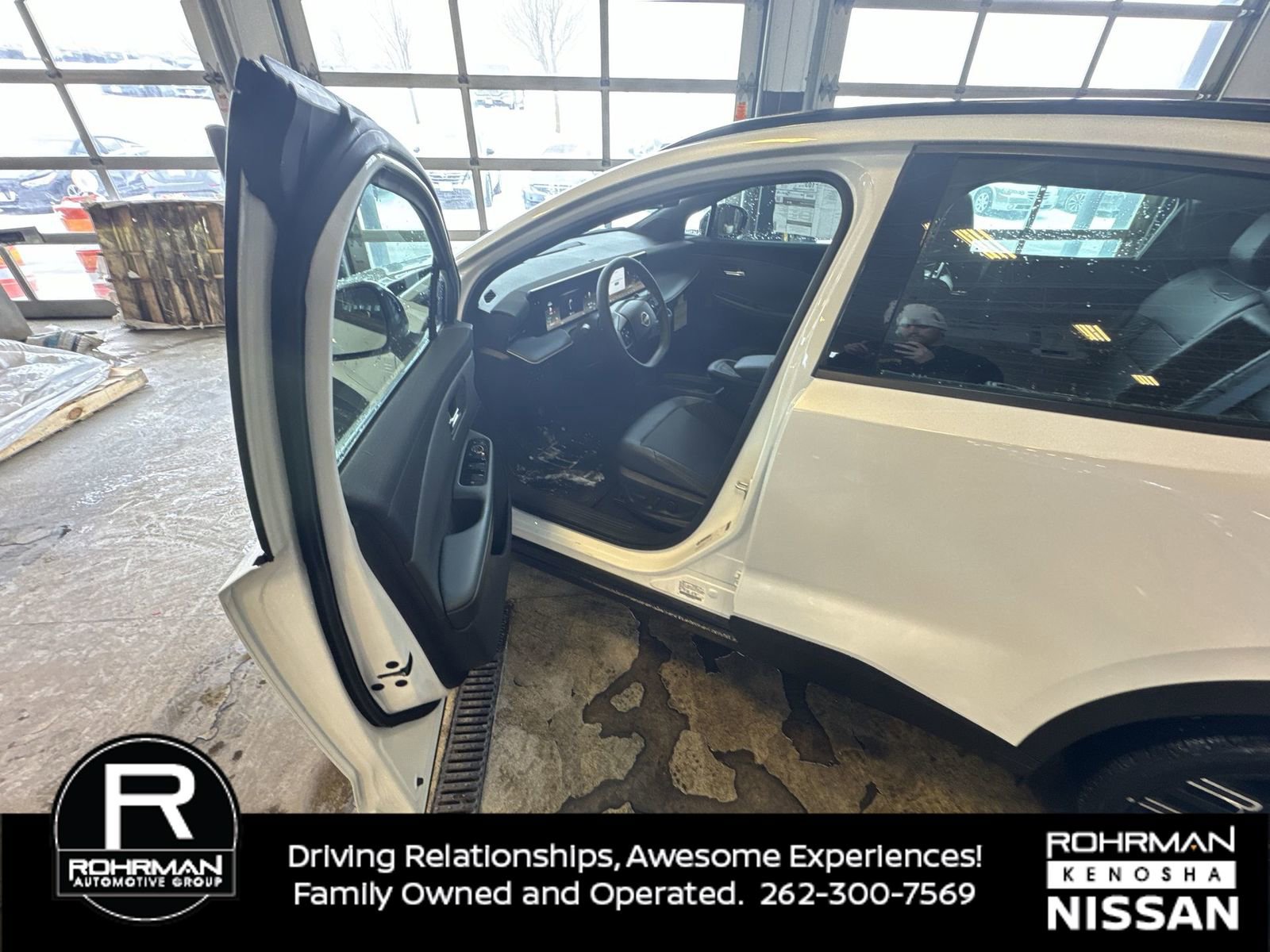 New 2026 Nissan Leaf Platinum+ w/ Cargo Package (Platinum+) image 5