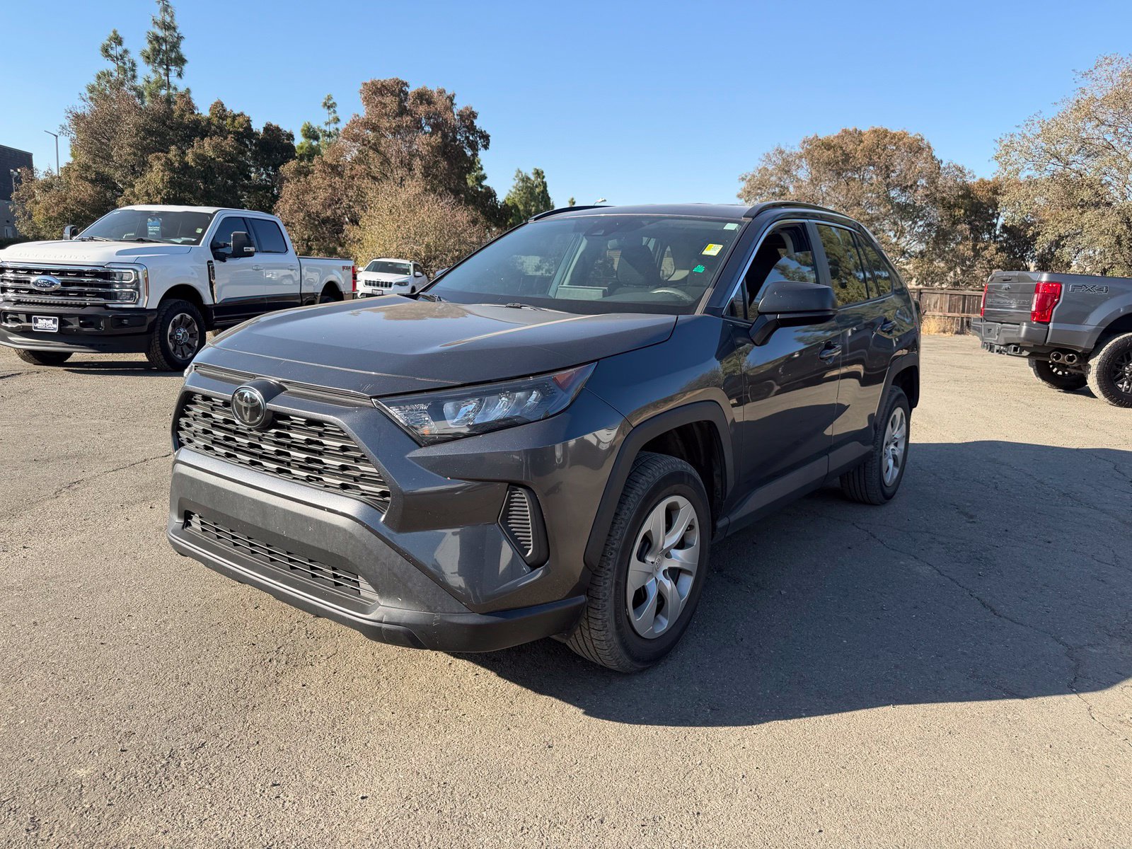 Used 2021 Toyota RAV4 LE FWD image 1