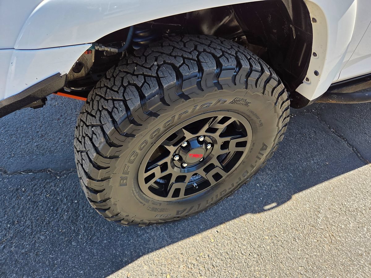 Used 2016 Toyota 4Runner SR5 Premium AWD/4WD image 30