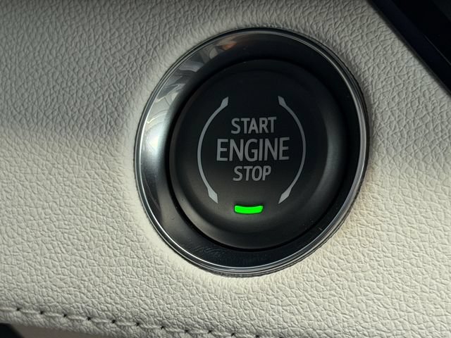 New 2026 Buick Enclave Avenir w/ Super Cruise Package FWD image 32