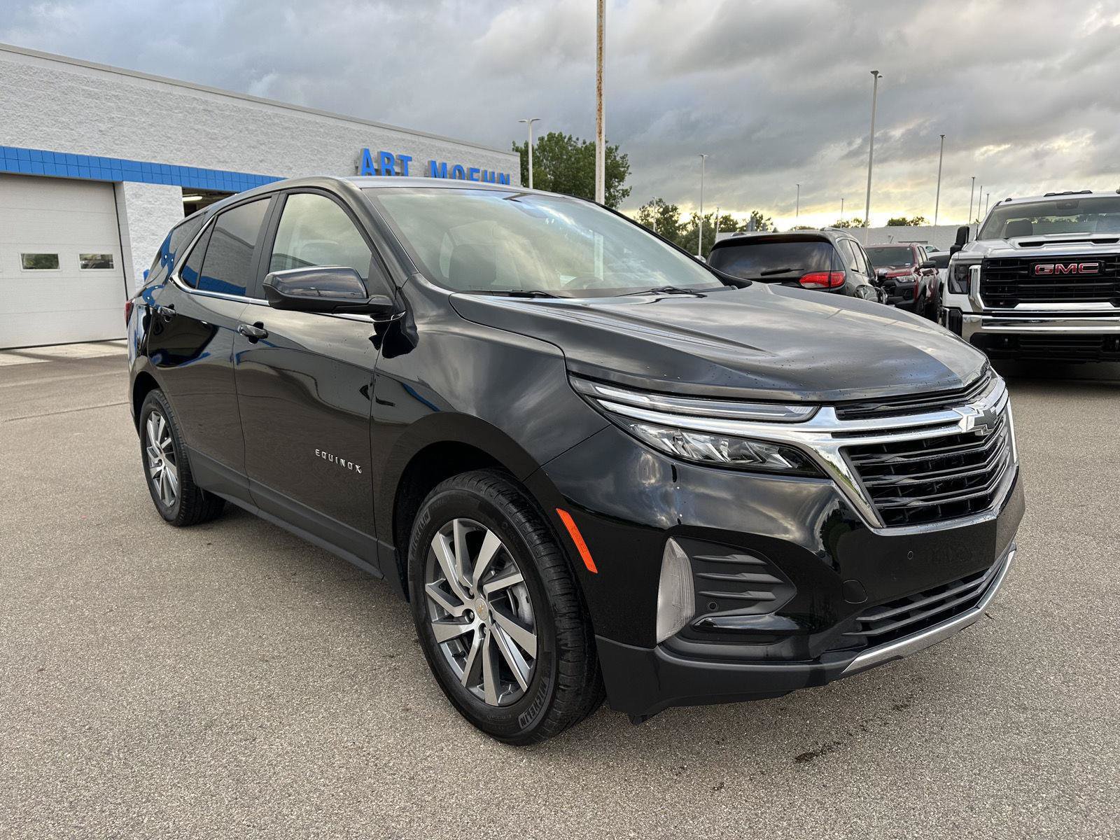 Used 2024 Chevrolet Equinox LT AWD/4WD image 11