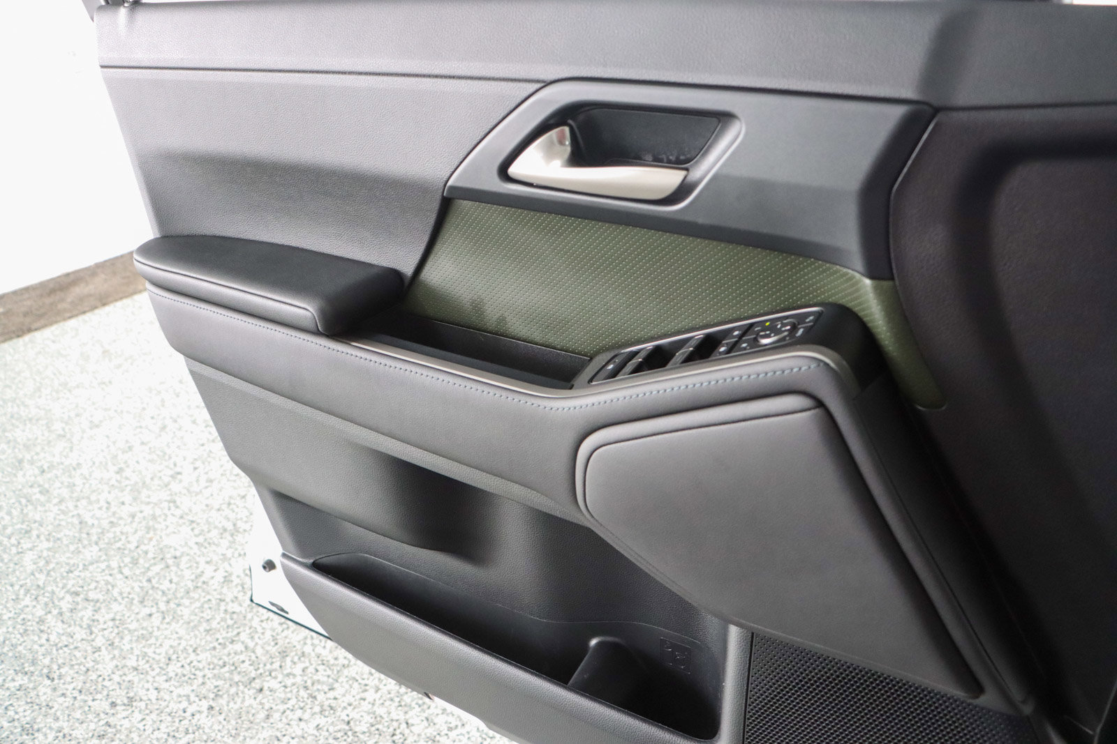 Used 2024 Lexus GX 550 image 23