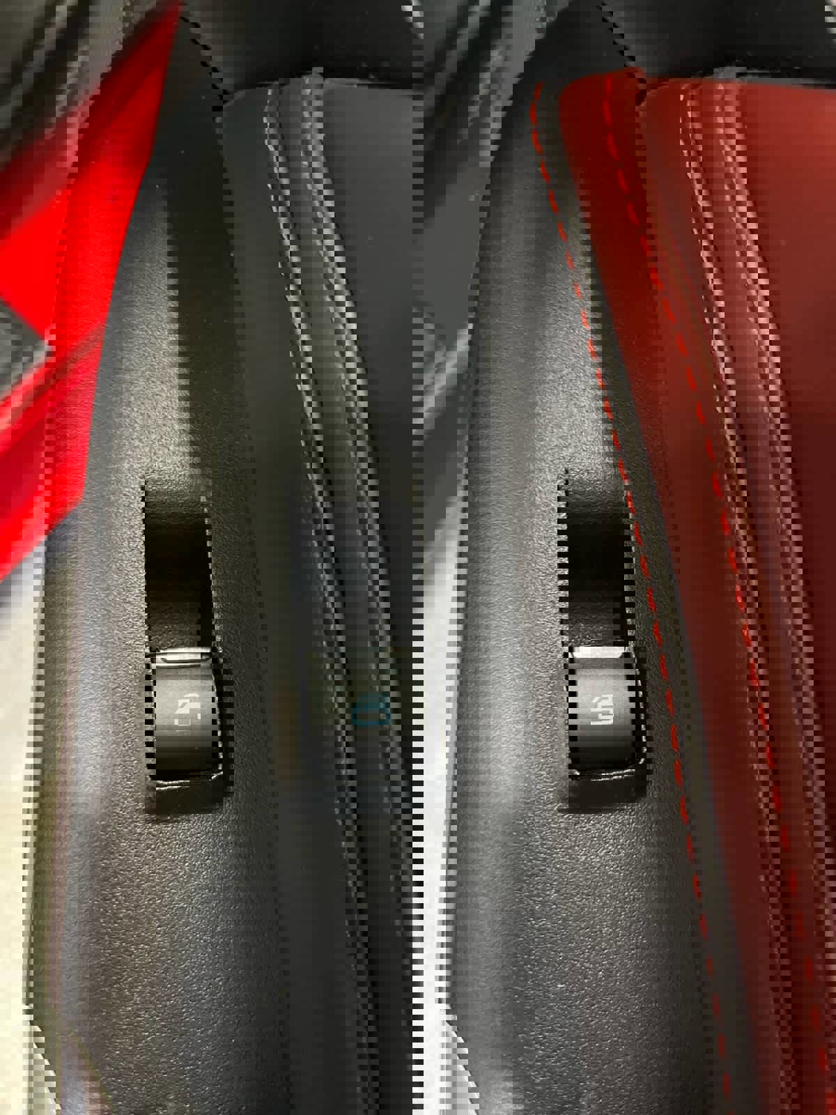 Used 2025 Ford Mustang GT Premium image 29