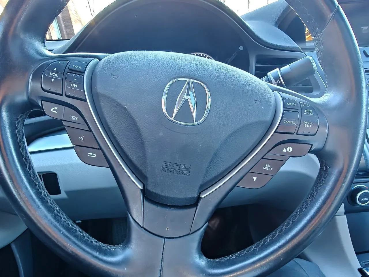 Used 2018 Acura ILX image 16