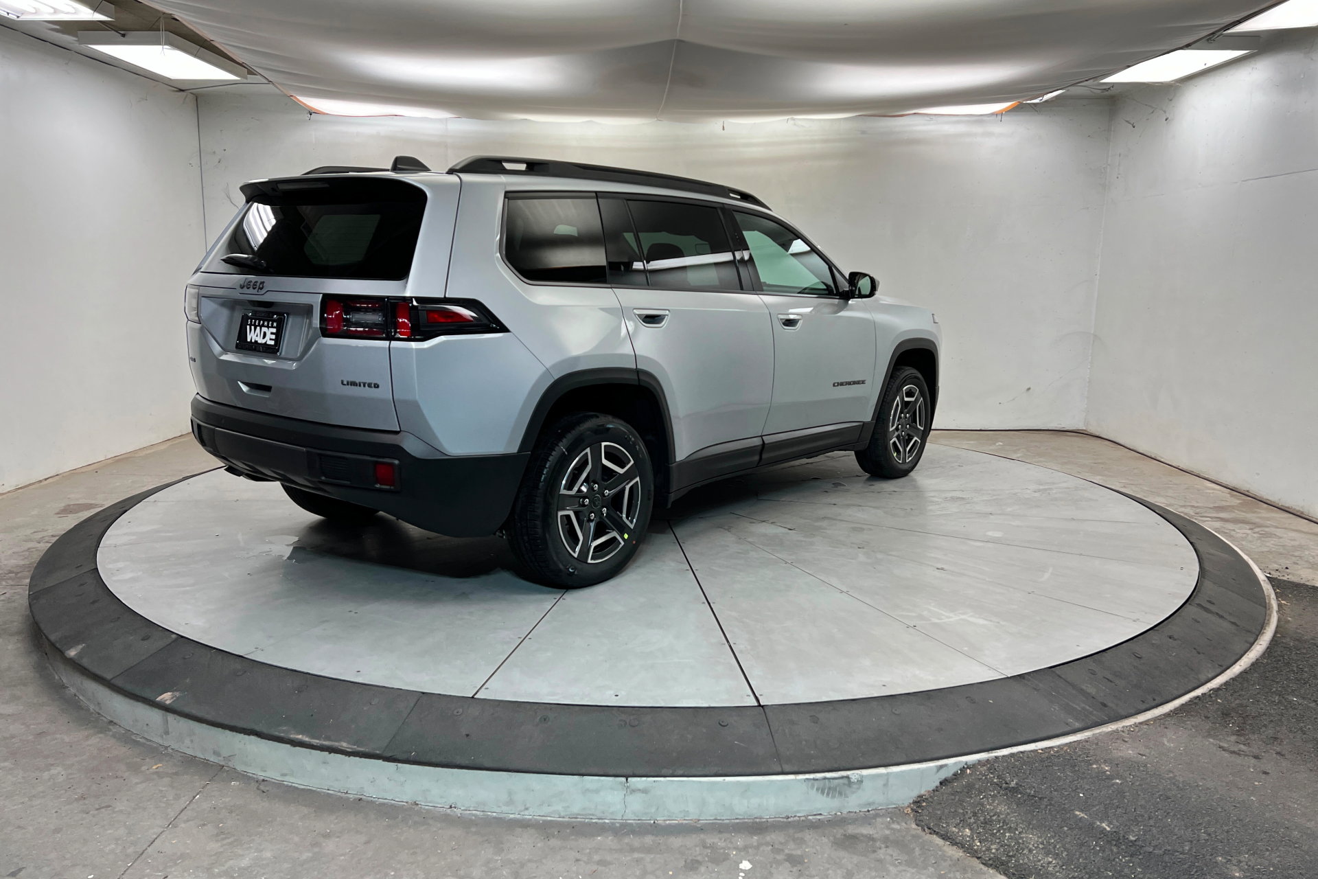 New 2026 Jeep Cherokee Limited image 5