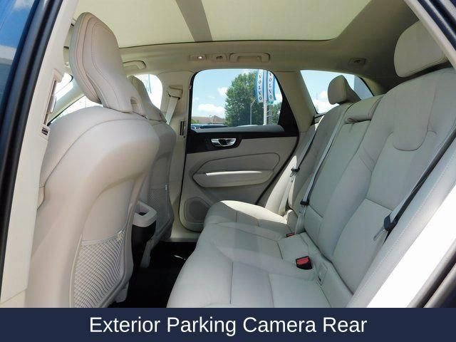 New 2025 Volvo XC60 B5 Plus w/ Protection Package Premier AWD/4WD image 15