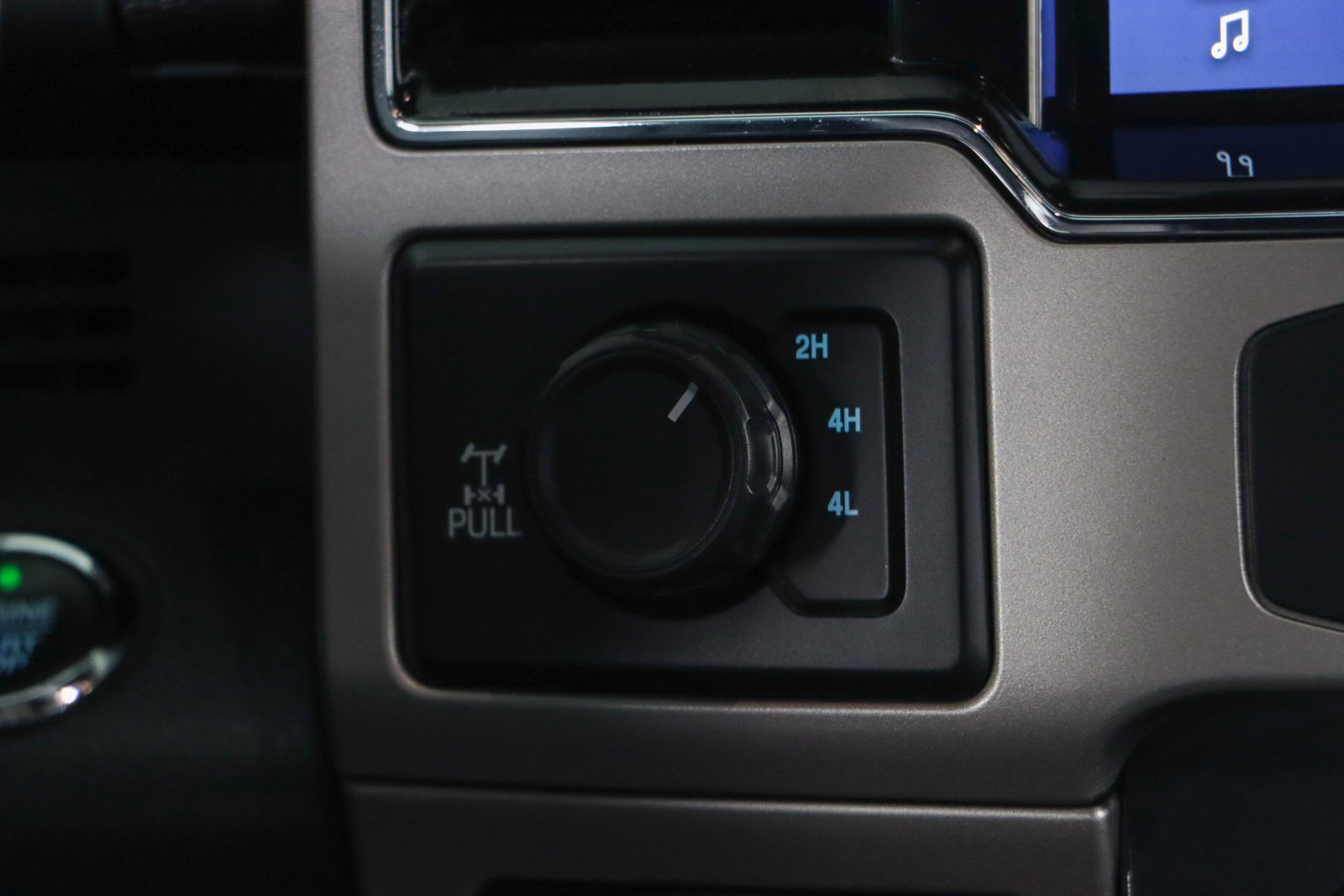 Used 2022 Ford F250 Lariat w/ Black Appearance Pkg image 22