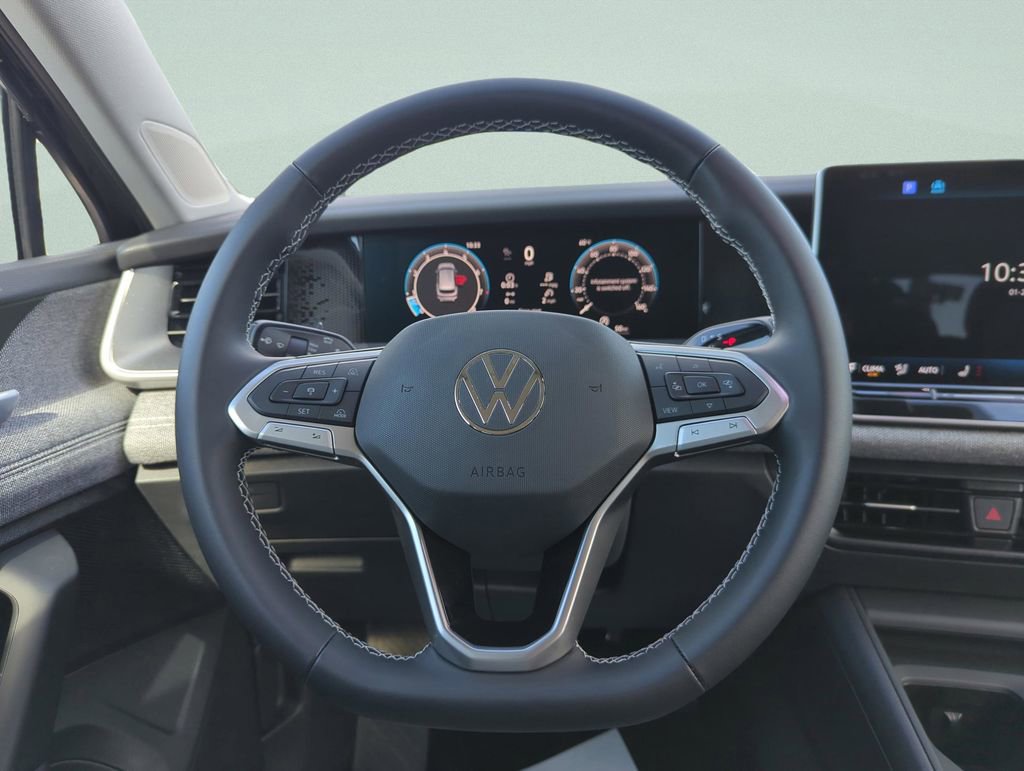 New 2026 Volkswagen Tiguan S image 38