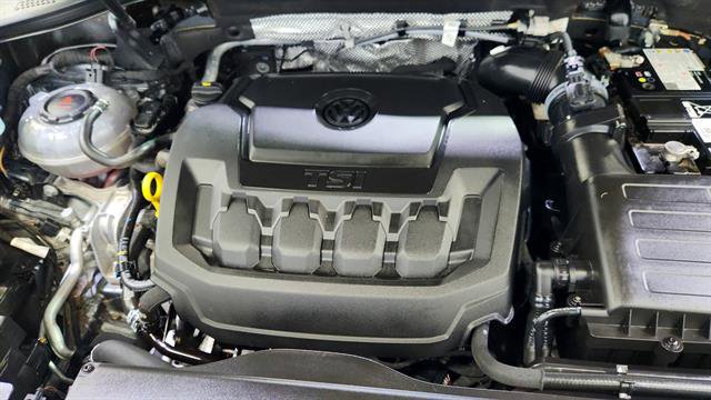 Used 2024 Volkswagen Tiguan Wolfsburg Edition image 36