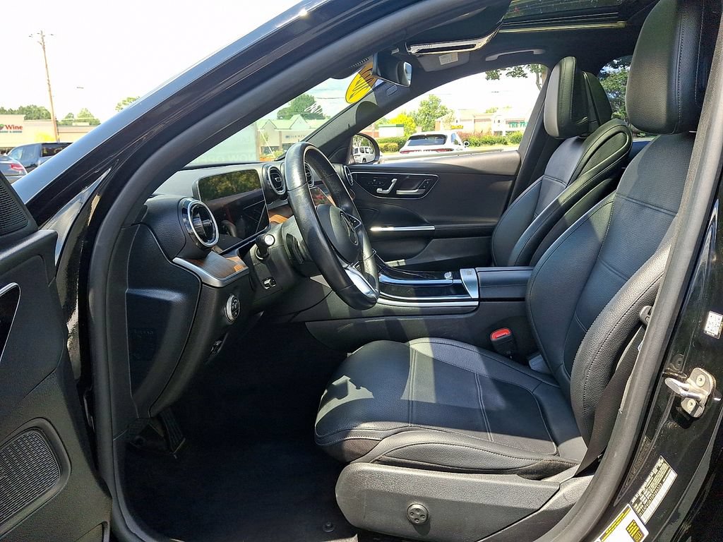 Used 2025 Mercedes-Benz C 300 Sedan image 13