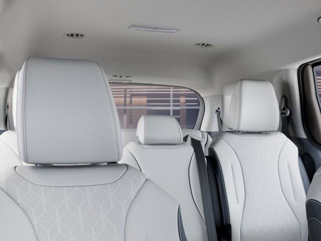 New 2026 Kia Carnival EX image 36