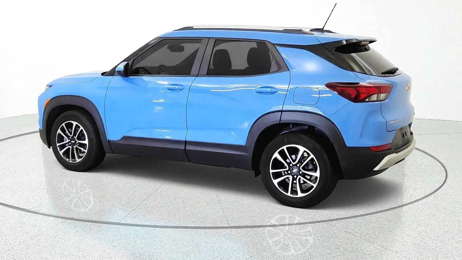 Used 2024 Chevrolet TrailBlazer LT w/ LT Cold Weather Package FWD image 6