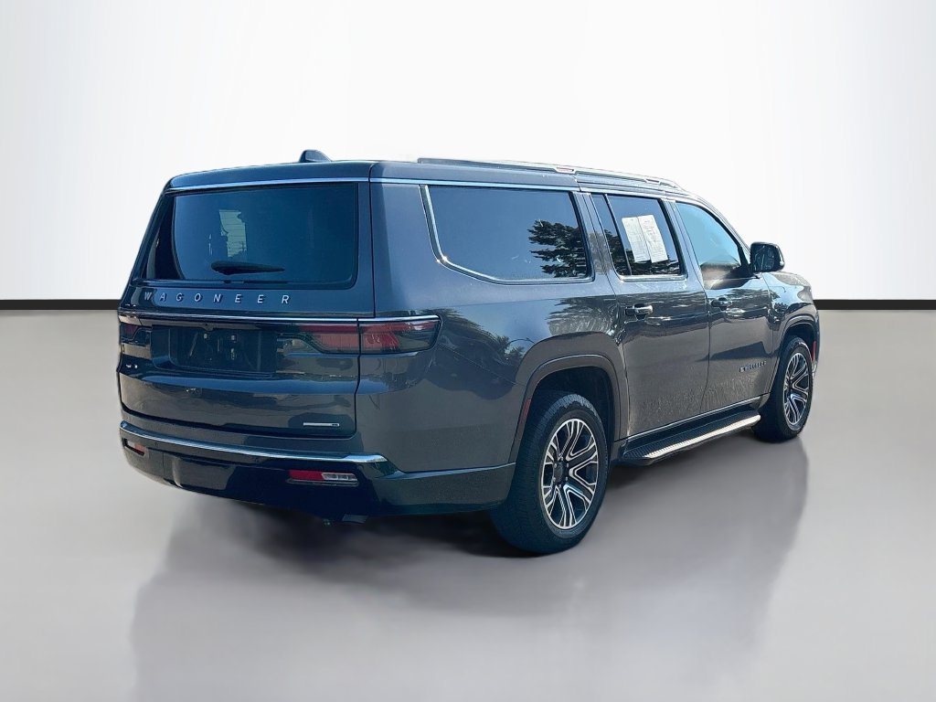 Used 2024 Jeep Wagoneer L Series II AWD/4WD image 7