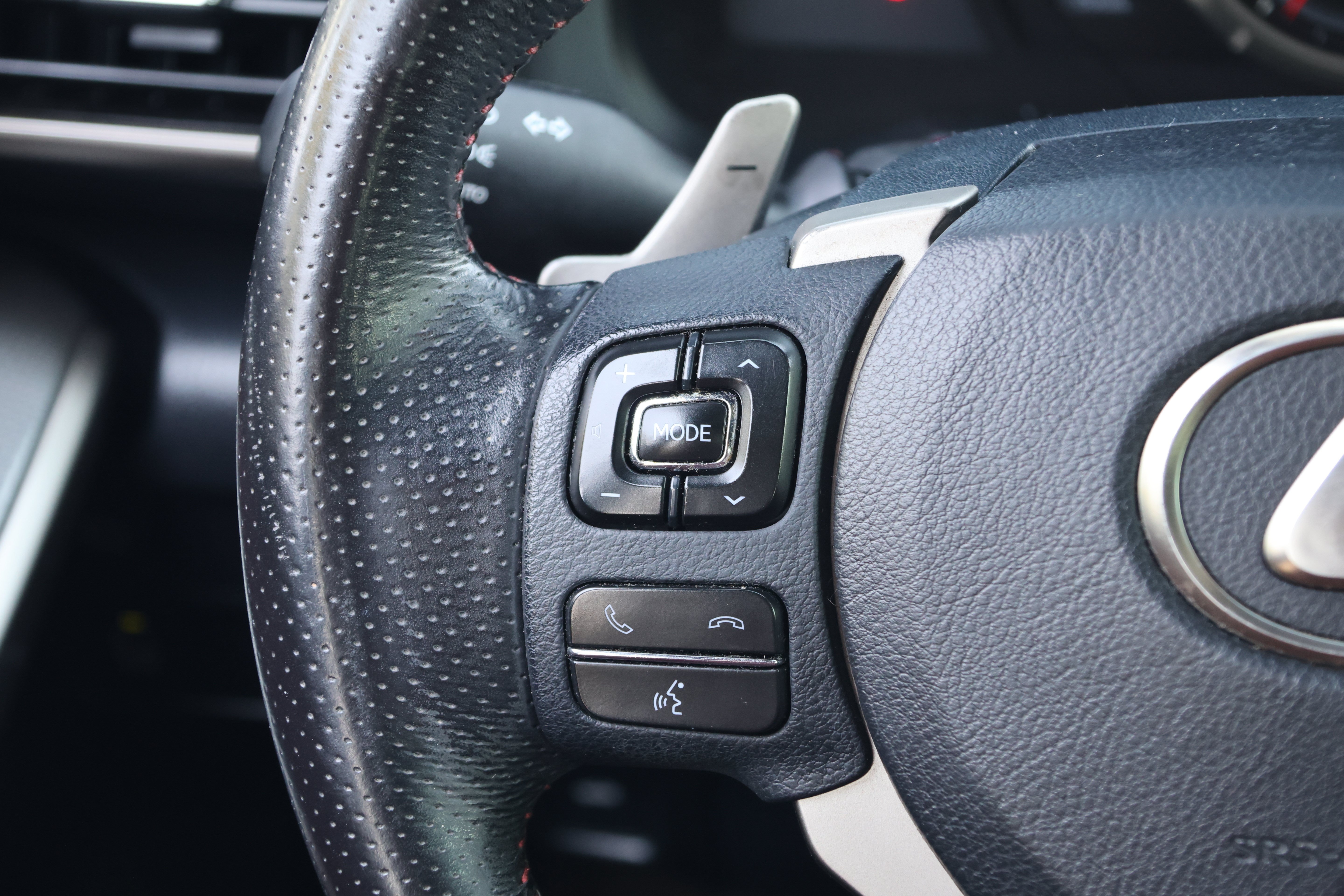 Used 2018 Lexus IS 300 F Sport w/ F Sport Package RWD image 29