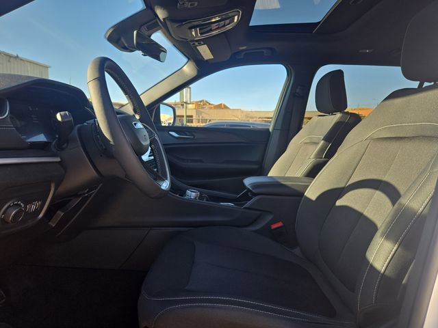 Used 2025 Jeep Grand Cherokee L Laredo w/ Luxury Tech Group I image 21