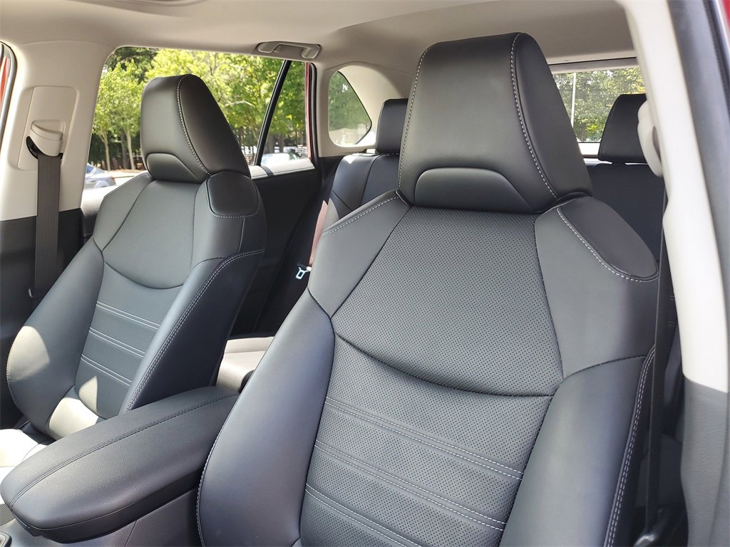 Used 2023 Toyota RAV4 Limited image 19
