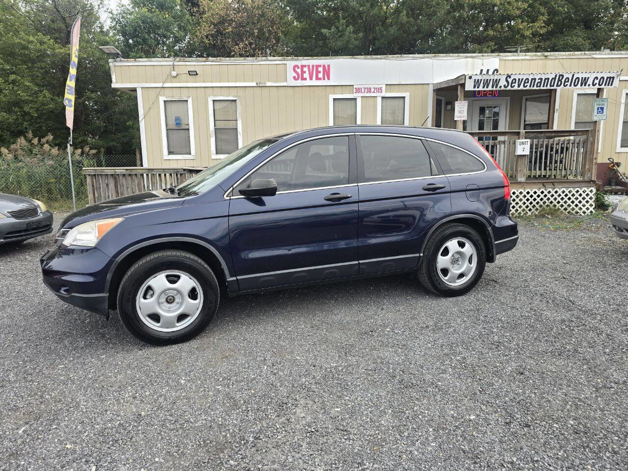 Used 2011 Honda CR-V LX image 2