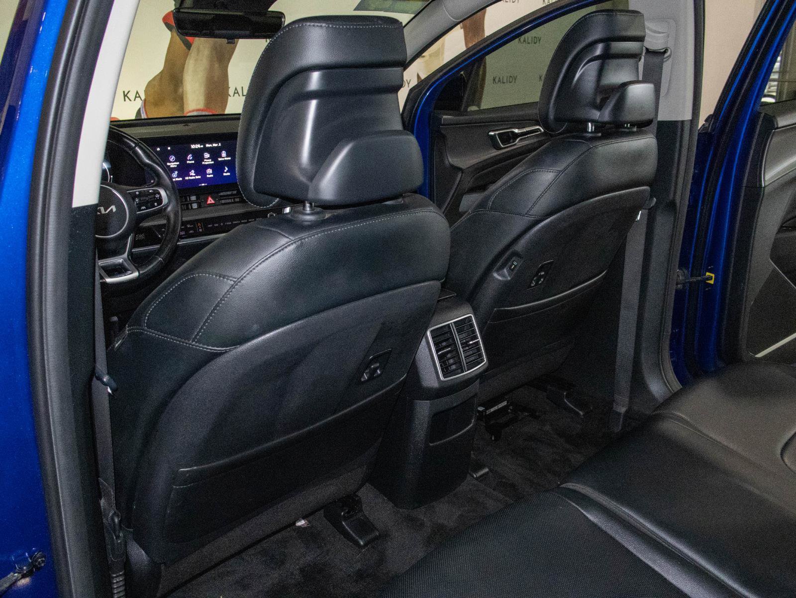 Used 2023 Kia Sportage SX image 10