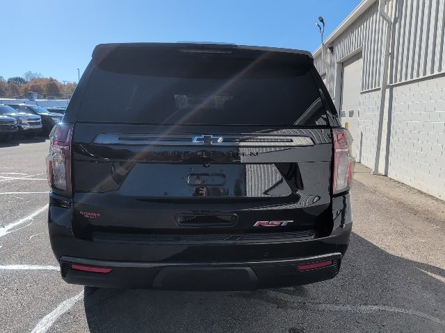 Used 2022 Chevrolet Suburban RST image 6