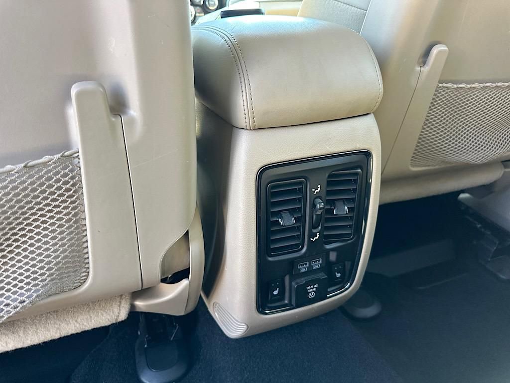 Used 2021 Jeep Grand Cherokee Limited w/ Luxury Group II image 26