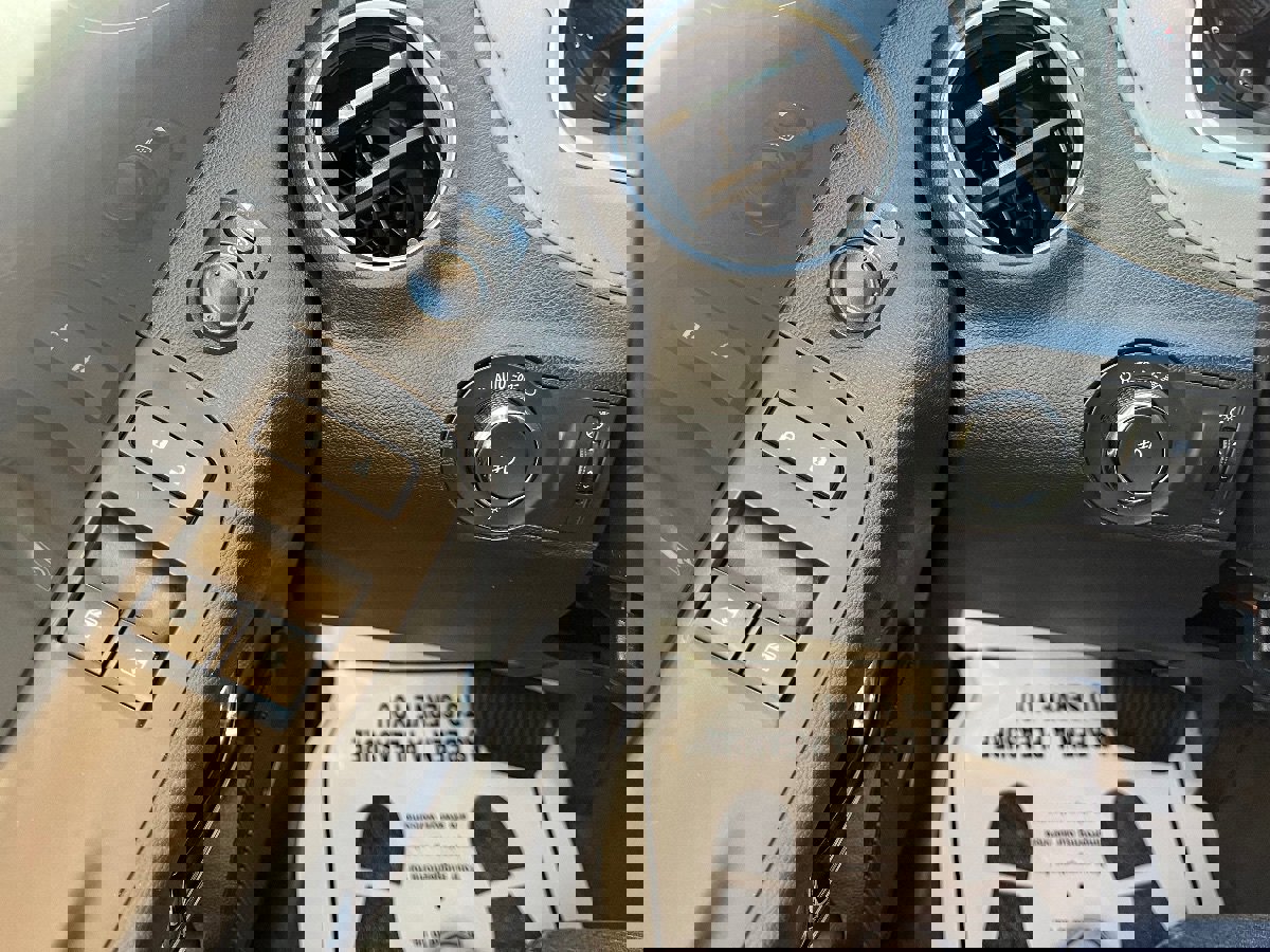 Used 2014 Chevrolet Camaro SS image 22