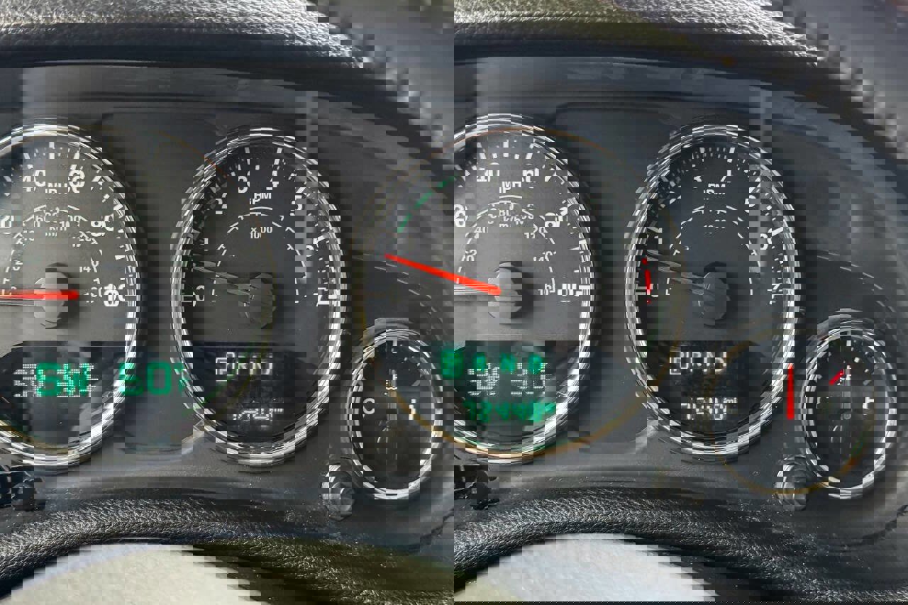 Used 2015 Jeep Wrangler Unlimited Sahara w/ Connectivity Group image 15