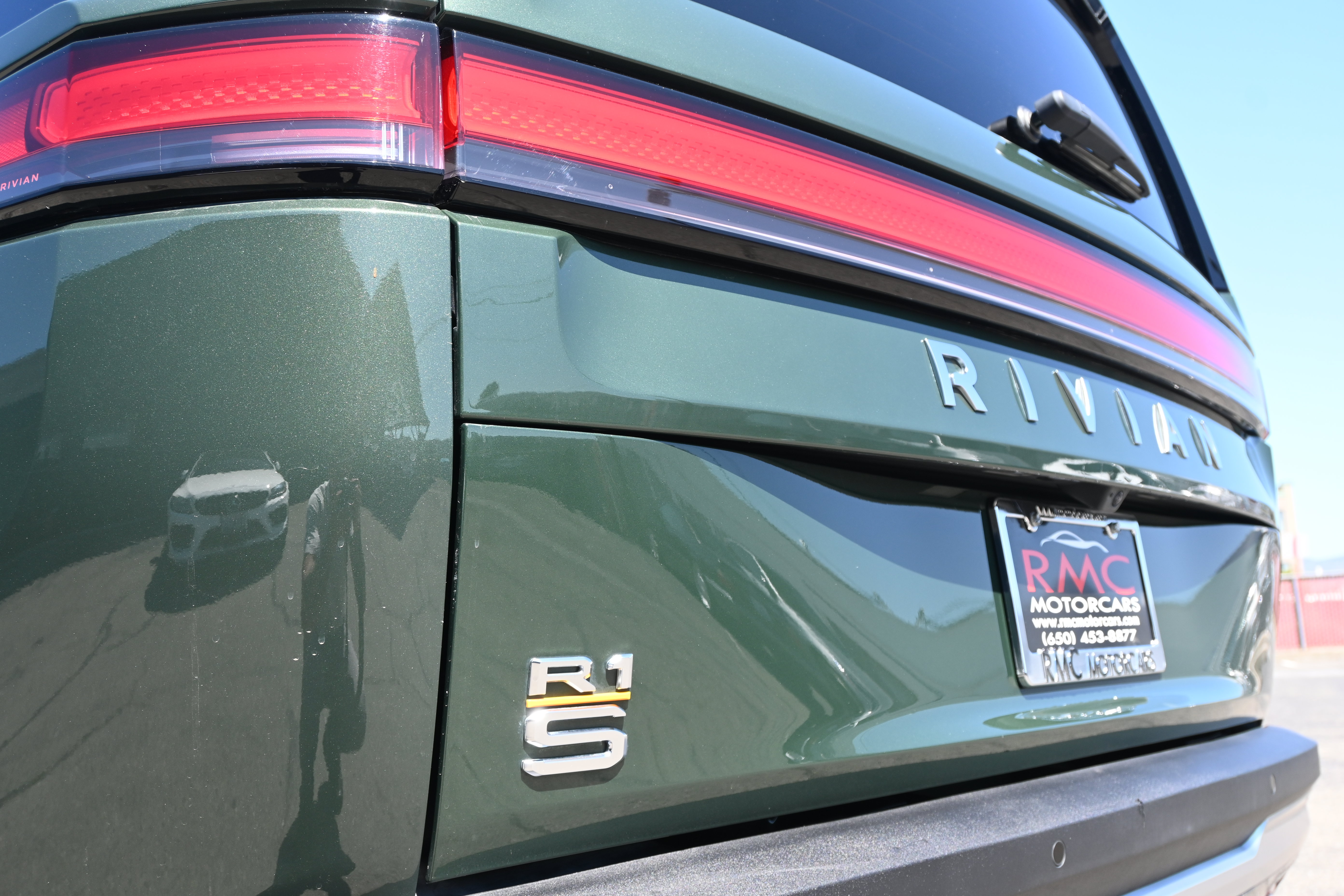 Used 2023 Rivian R1S Adventure AWD/4WD image 25