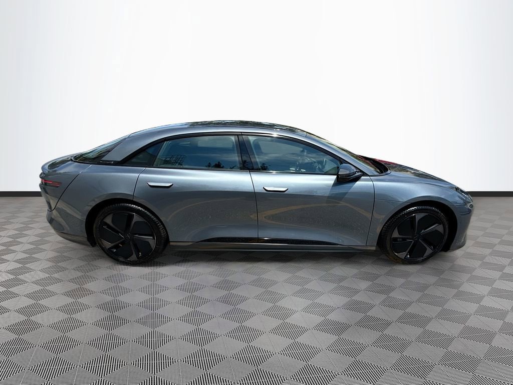 Used 2024 Lucid Air Touring image 9