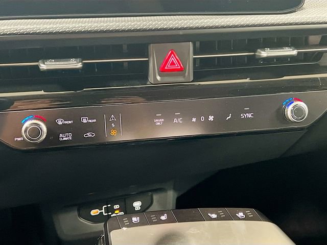 New 2025 Kia EV6 Wind image 16