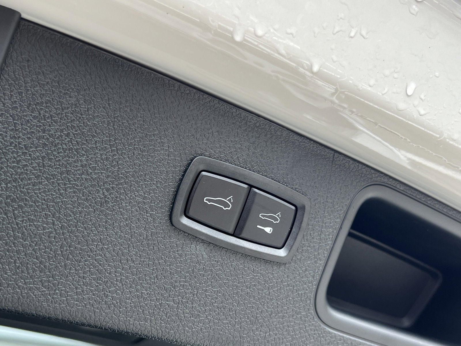 Certified 2025 Porsche Macan image 20