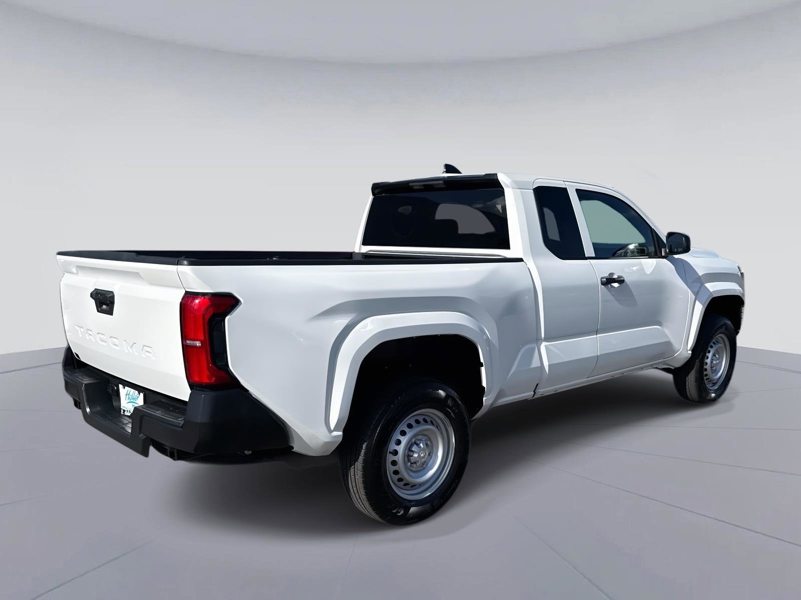Used 2025 Toyota Tacoma SR image 4