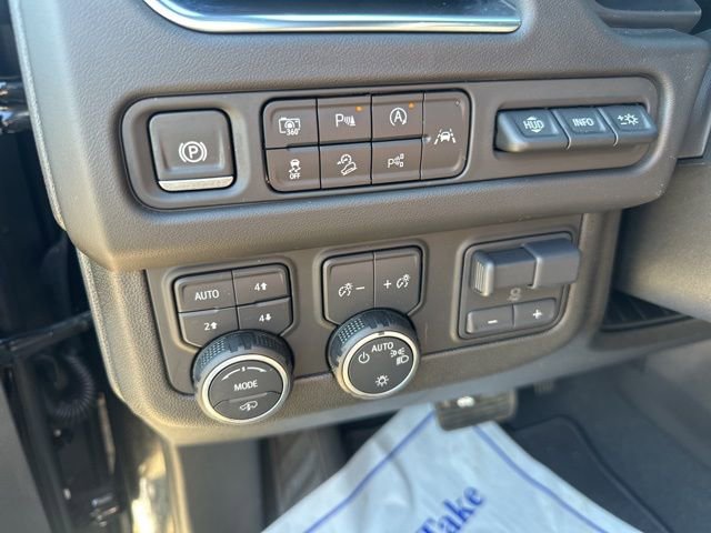 Certified 2024 Chevrolet Tahoe High Country w/ Advanced Technology Package image 13