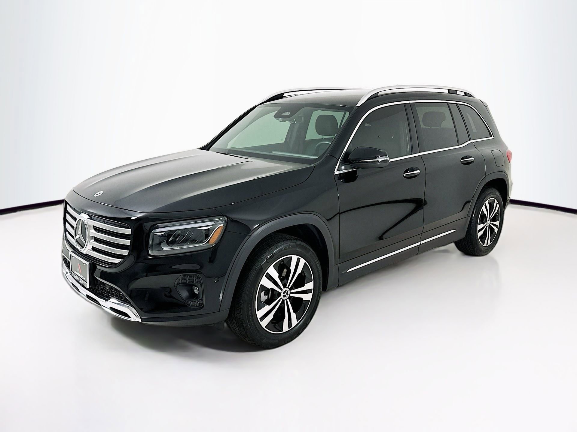 Certified 2025 Mercedes-Benz GLB 250 image 3