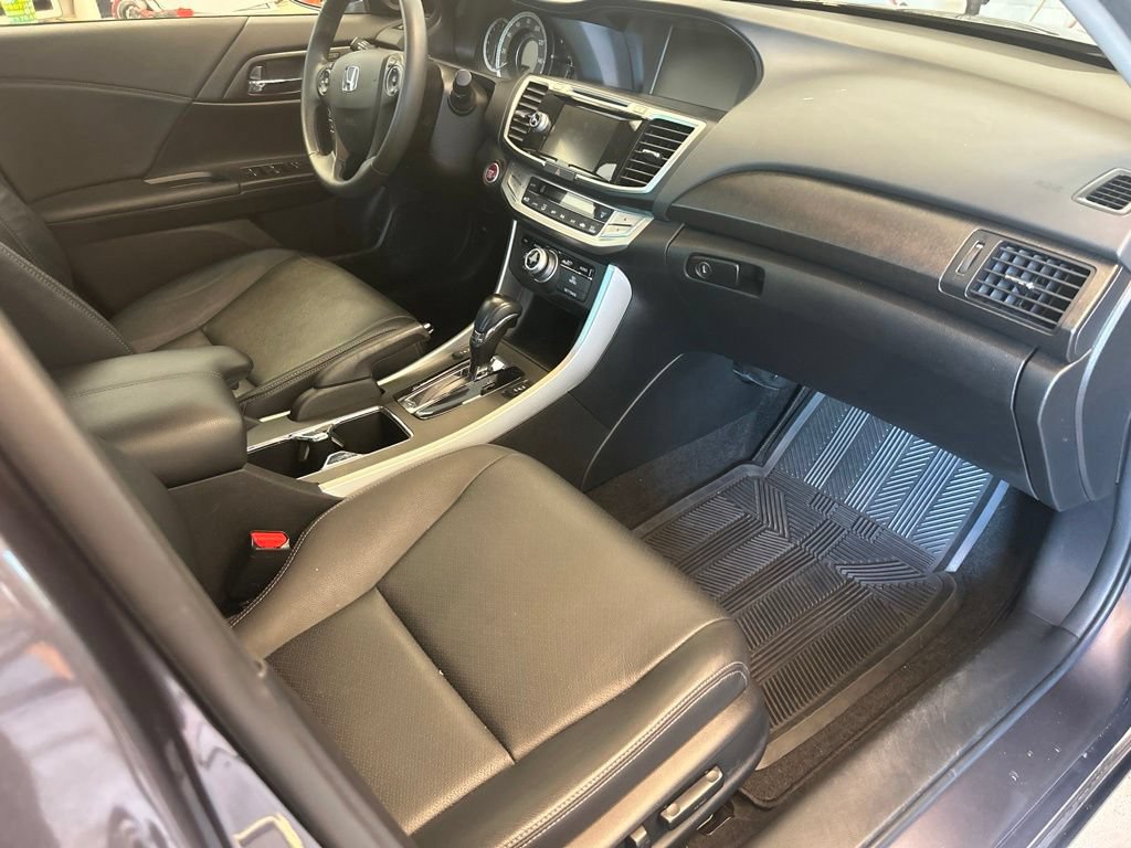 Used 2015 Honda Accord EX-L image 23