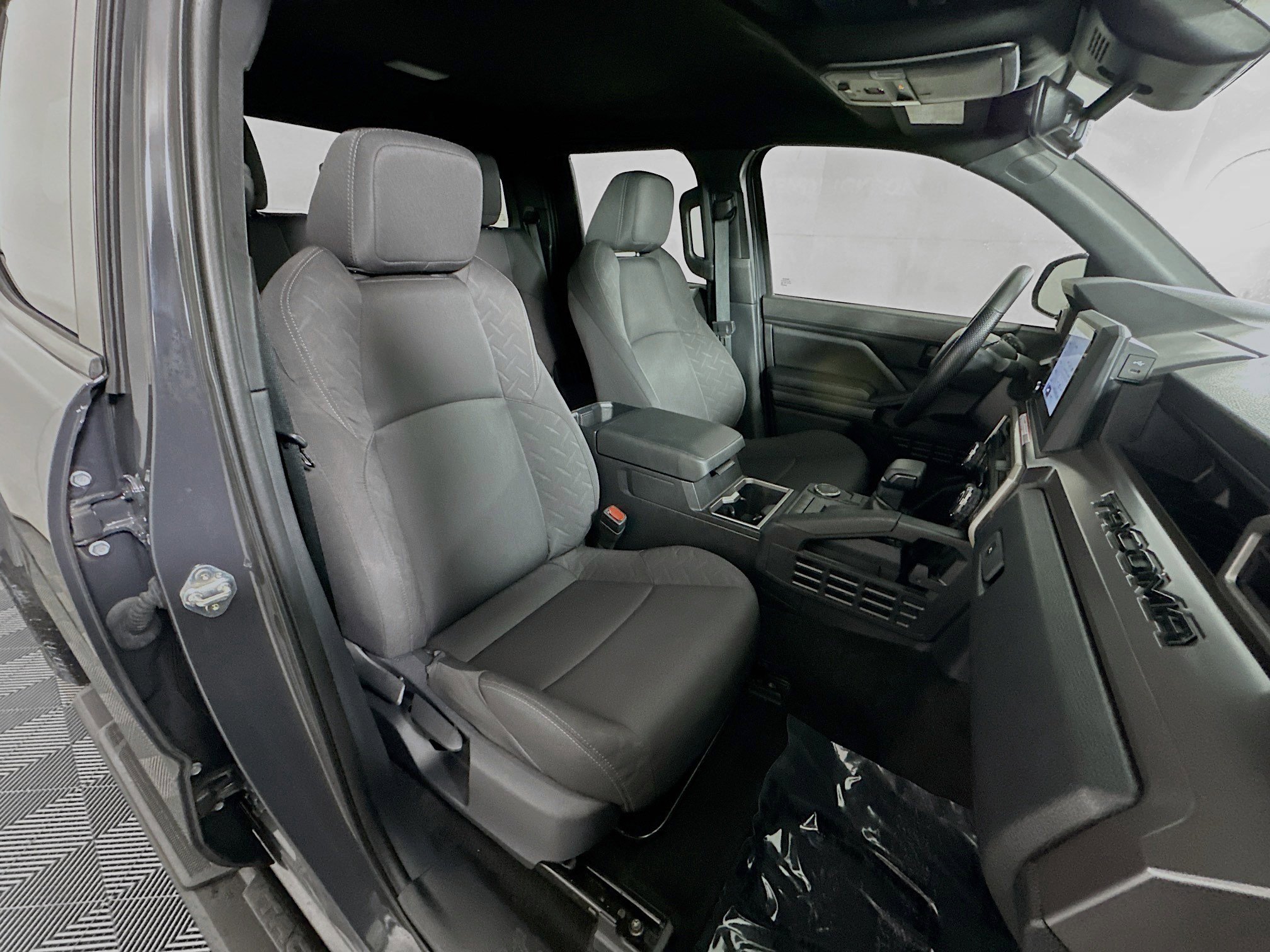 Used 2025 Toyota Tacoma SR5 image 28