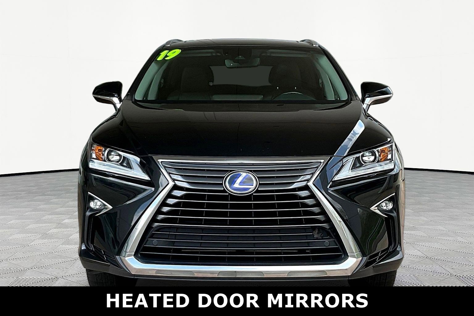 Used 2019 Lexus RX 450hL Luxury AWD/4WD image 2