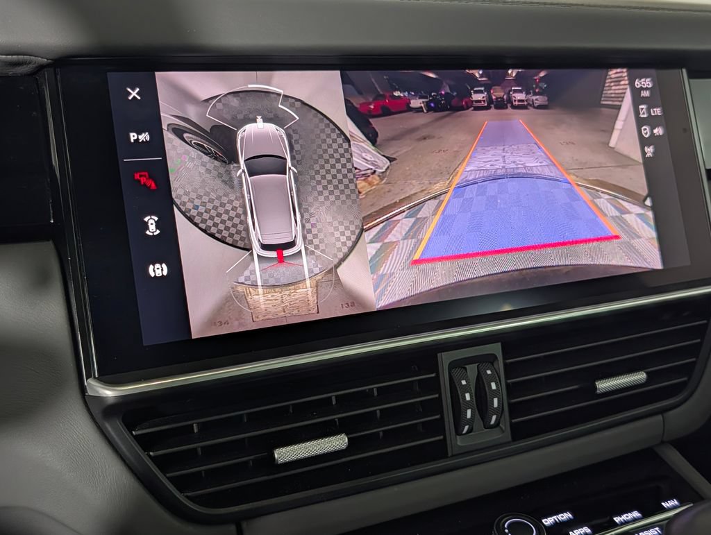 Used 2023 Porsche Cayenne GTS AWD/4WD image 32