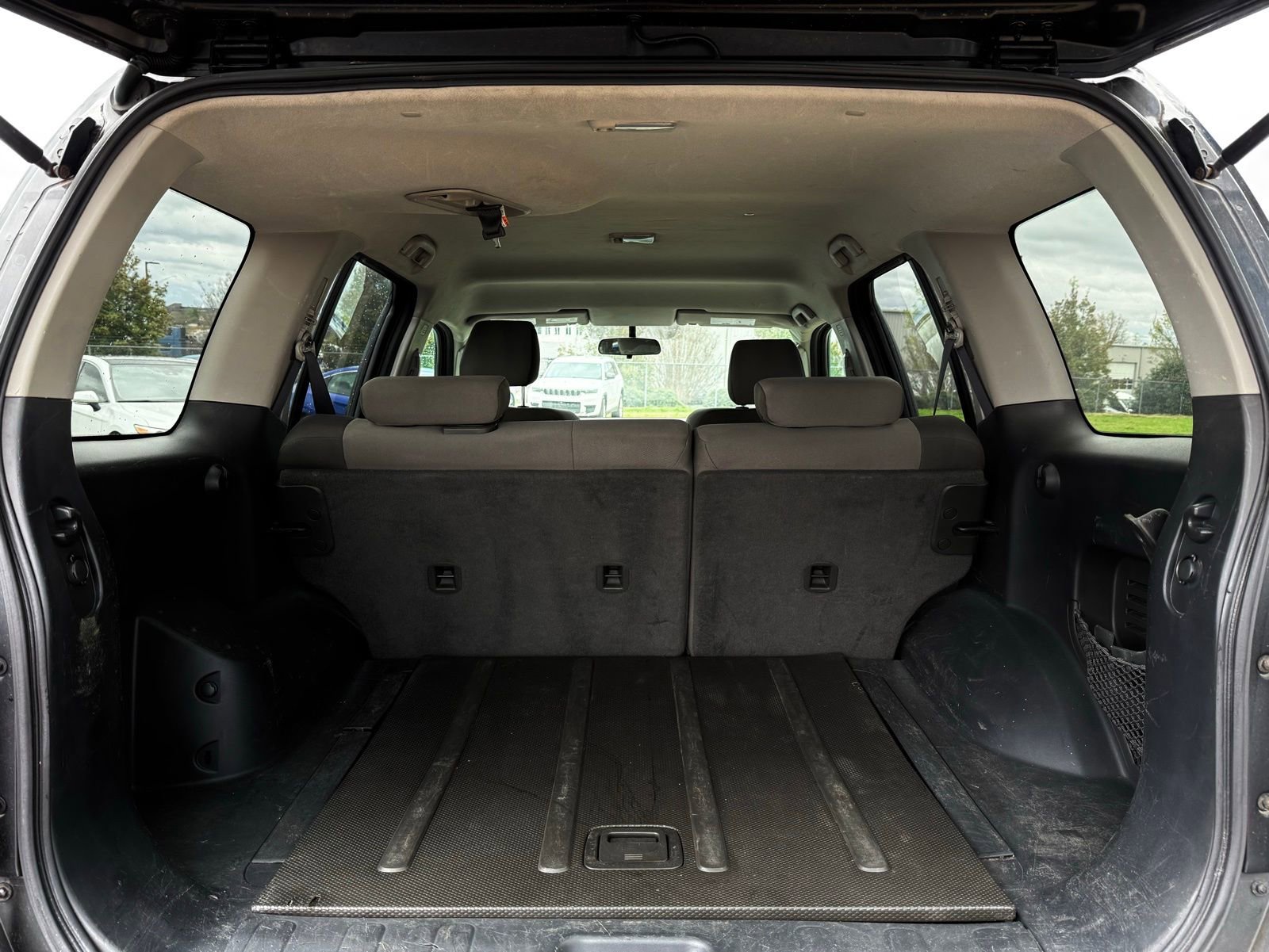 Used 2011 Nissan Xterra X image 39