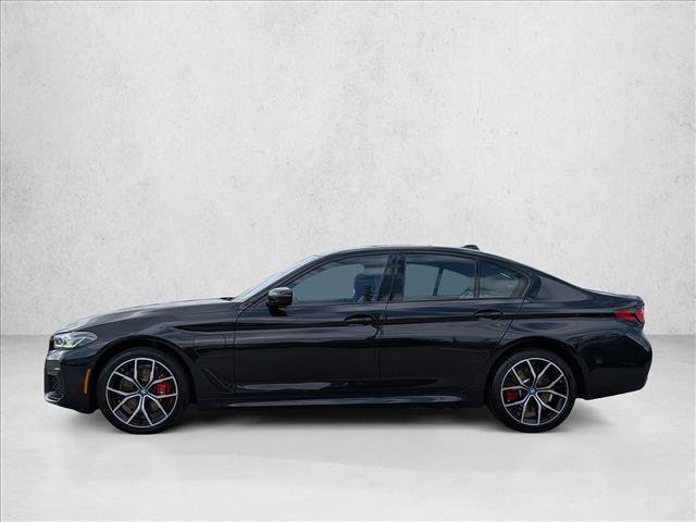 Used 2023 BMW 530e w/ M Sport Package RWD image 9