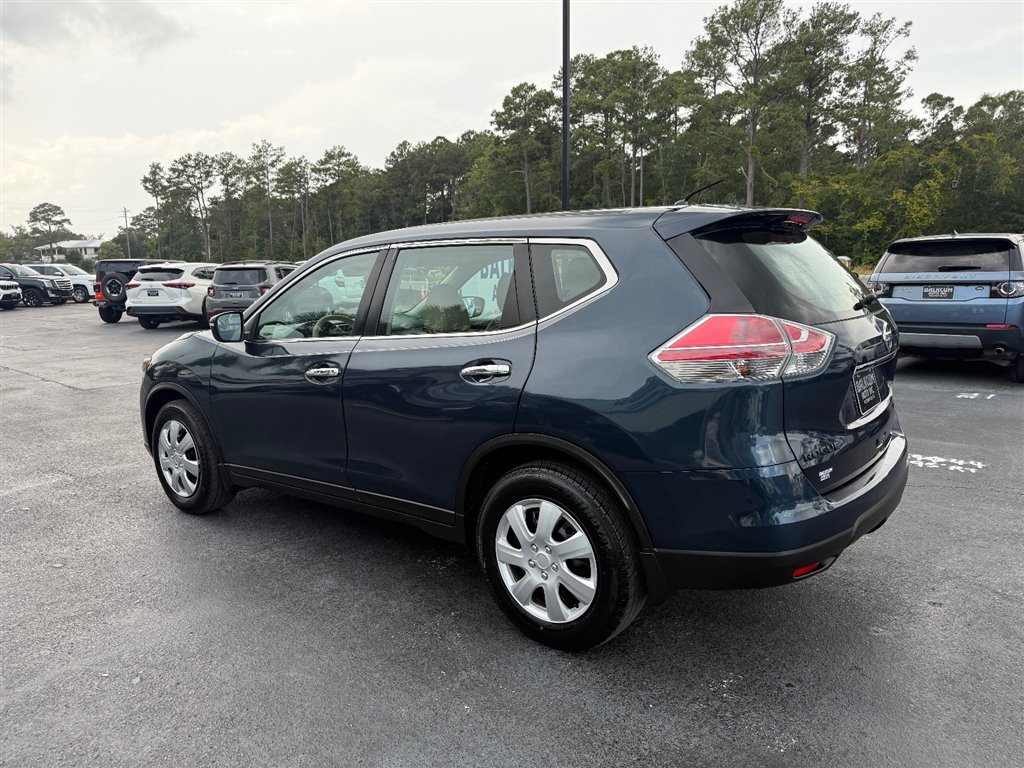 Used 2015 Nissan Rogue S image 5