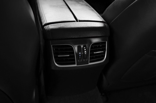 Used 2017 Genesis G80 3.8 image 34