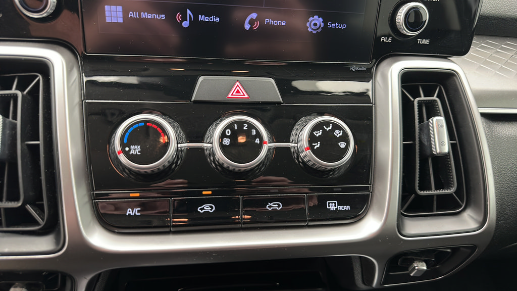 Used 2022 Kia Sorento LX AWD/4WD image 20
