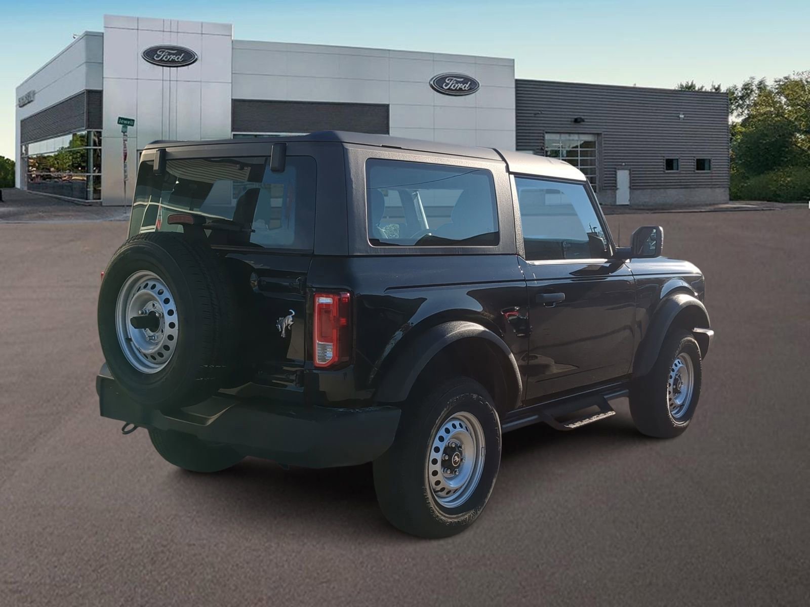 Used 2022 Ford Bronco 2-Door image 10