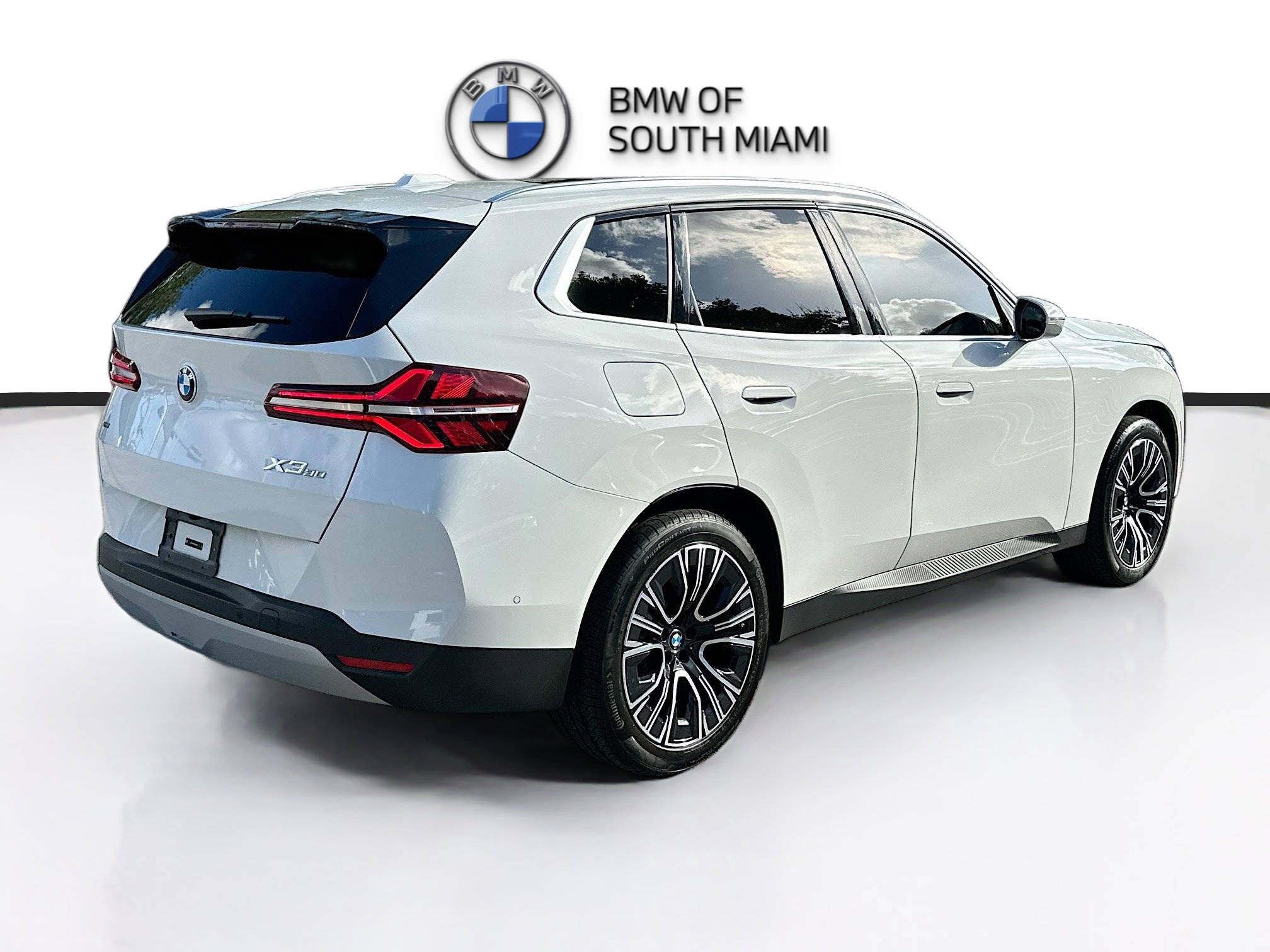 Certified 2025 BMW X3 xDrive30i w/ Convenience Package image 7