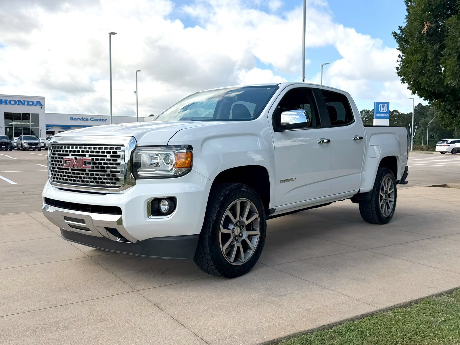 Used 2019 GMC Canyon Denali AWD/4WD image 3
