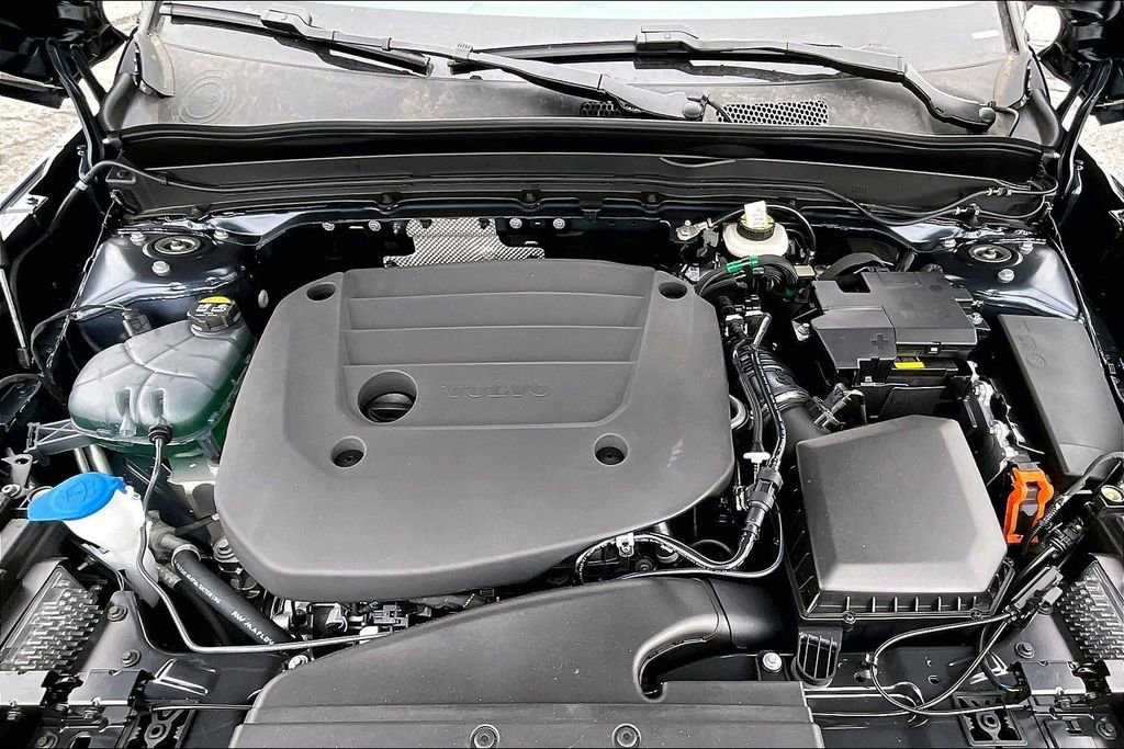 New 2026 Volvo XC40 B5 Ultra w/ Protection Package Premier image 12