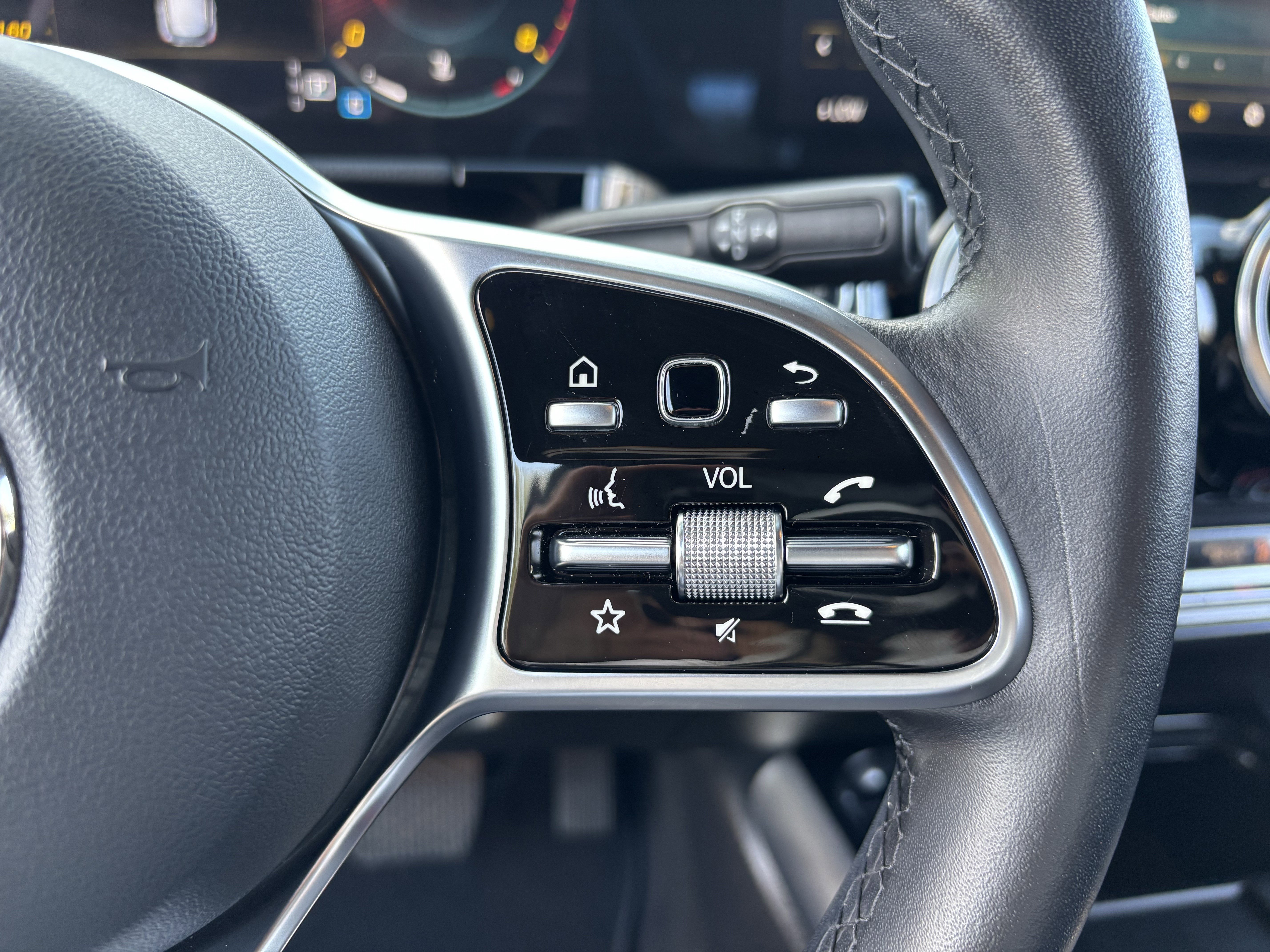 Used 2023 Mercedes-Benz GLA 250 GLA 250 w/ Premium Package image 27