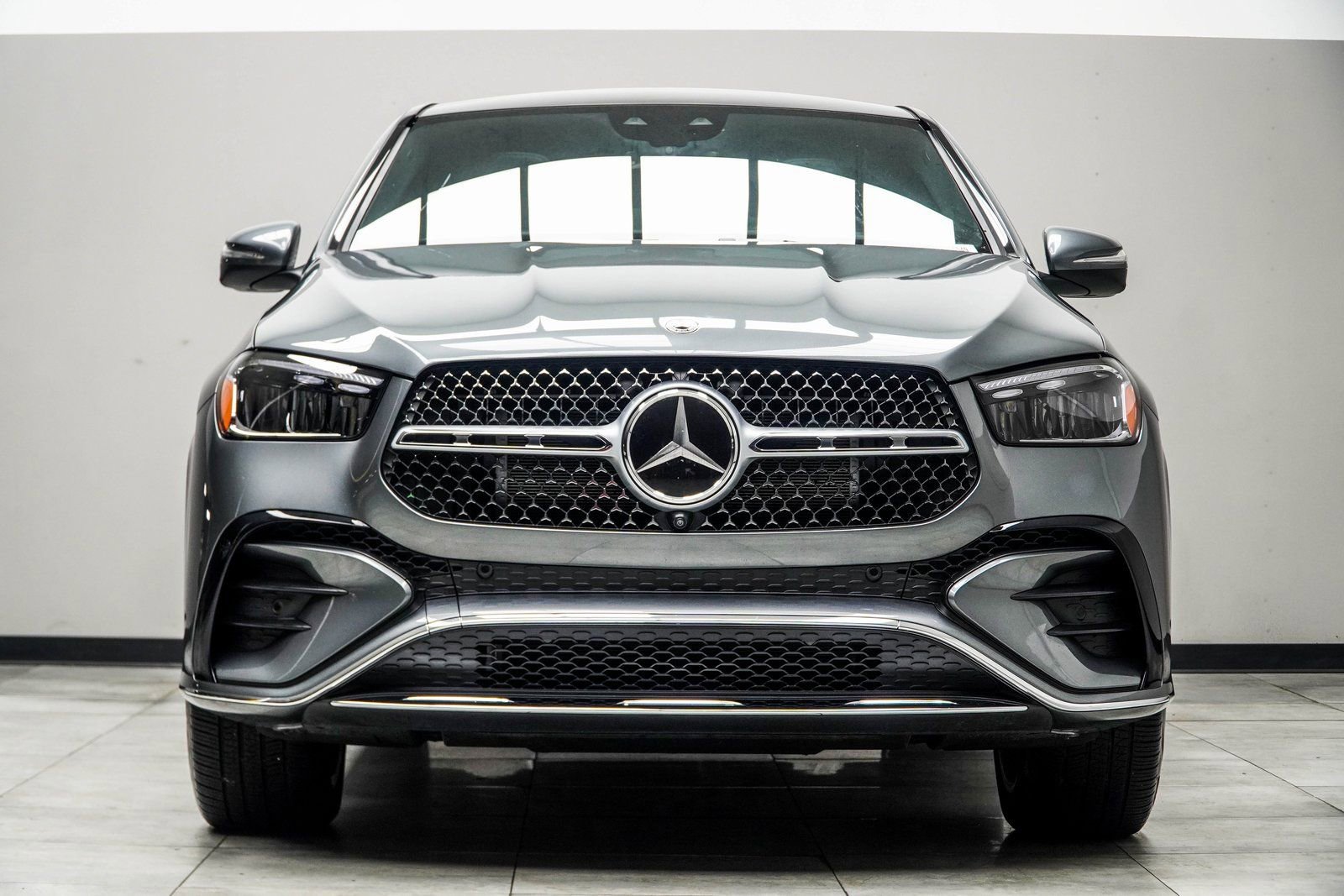 Used 2025 Mercedes-Benz GLE 450 4MATIC Coupe w/ Driver Assistance Package image 8